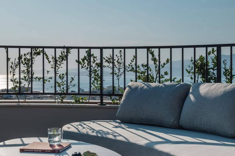 Ganze Wohnung, Linum Hill Apt Panoramic Sea View Sleeps 5 in Almyros Strand (Agios Nikolaos), Lasithi