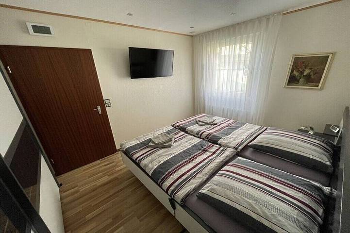 Ferienhaus für 4 Personen, mit Whirlpool und Terrasse sowie Sauna in Rheinböllen - 3