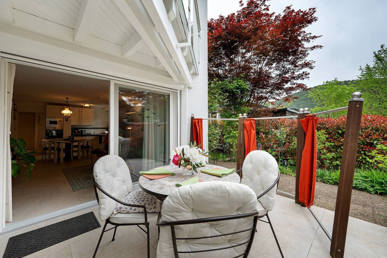 Ganze Wohnung, Apartment 'Buntspecht' mit Bergblick, privater Terrasse und Wlan in Bad Wildbad, Nordschwarzwald