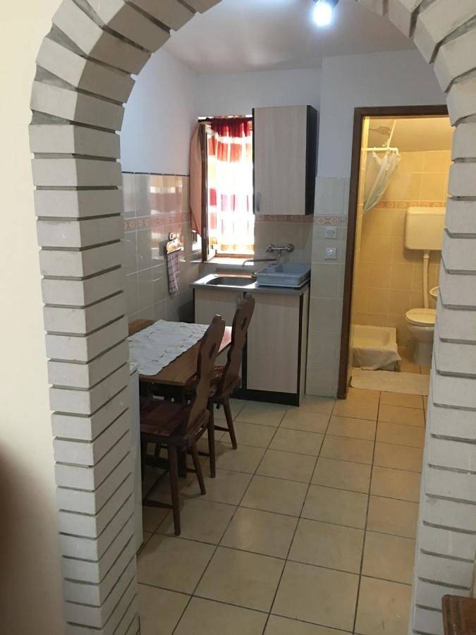 Chambre d’hôte pour 2 personnes, avec piscine ainsi que jacuzzi et jardin dans Палић - 4