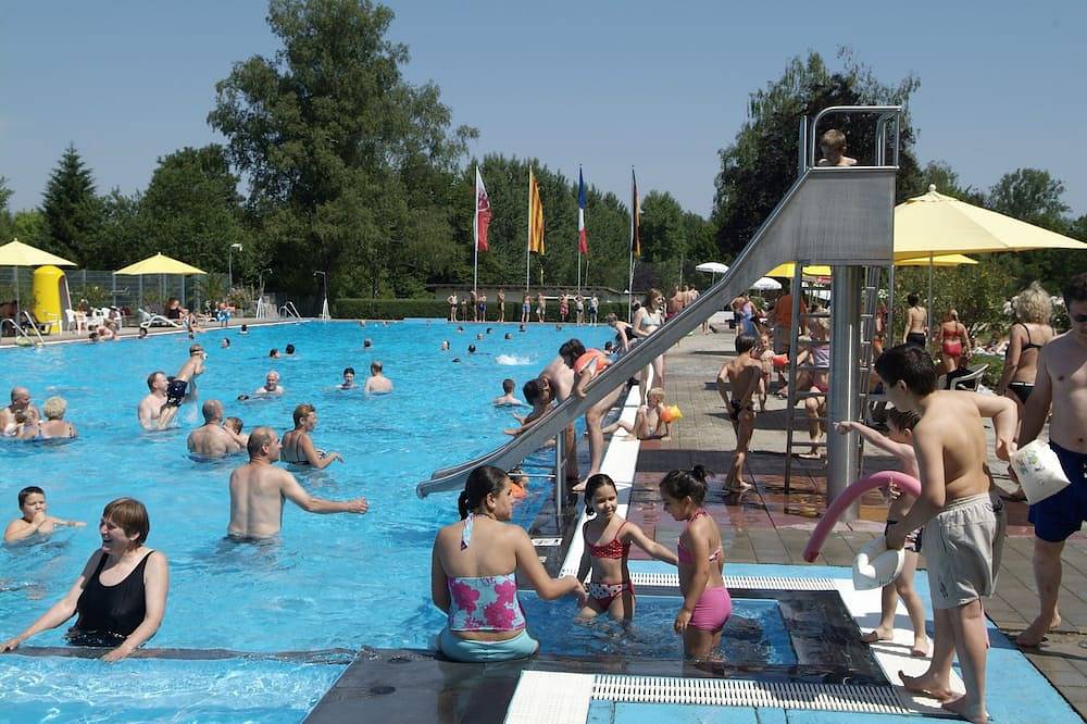 Ganze Wohnung, Ferienwohnung in der Barockstadt Ettenheim, 8 km zum Europa Park in Europa-Park, Ettenheim
