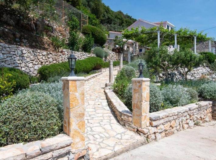 Villa pour 9 personnes, avec jardin et piscine, animaux acceptés à Viganj - 4