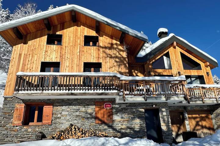 Gîte pour 10 personnes dans Office de Tourisme de Doucy Combelouvière