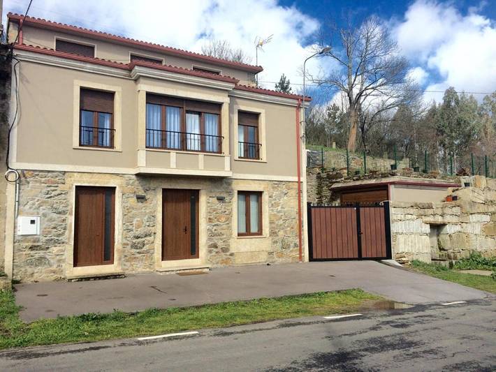 Casa rural para 10 personas, con vistas y jardín, Se admiten mascotas en Terra de Melide