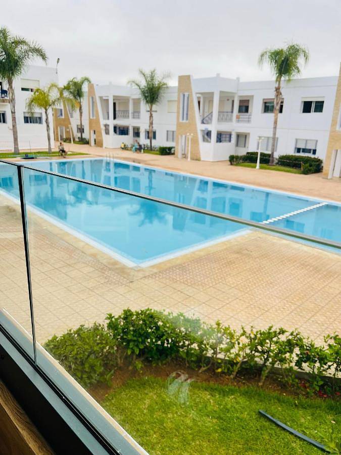 Appartement de vacances pour 6 personnes, avec jardin ainsi que vue et piscine