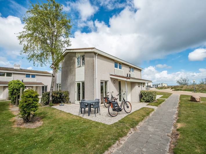Bungalow für 4 Personen, mit Balkon und Terrasse sowie Pool in Kamperland