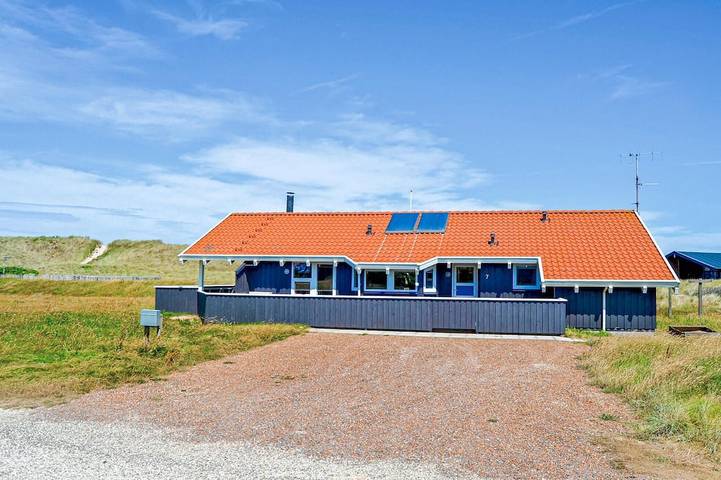Ferienhaus für 10 Personen, mit Sauna und Terrasse in Klitmøller