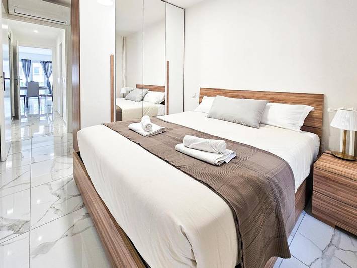 Gîte pour 8 personnes, avec vue et terrasse dans Plage Fabron Bambou Nice - 2