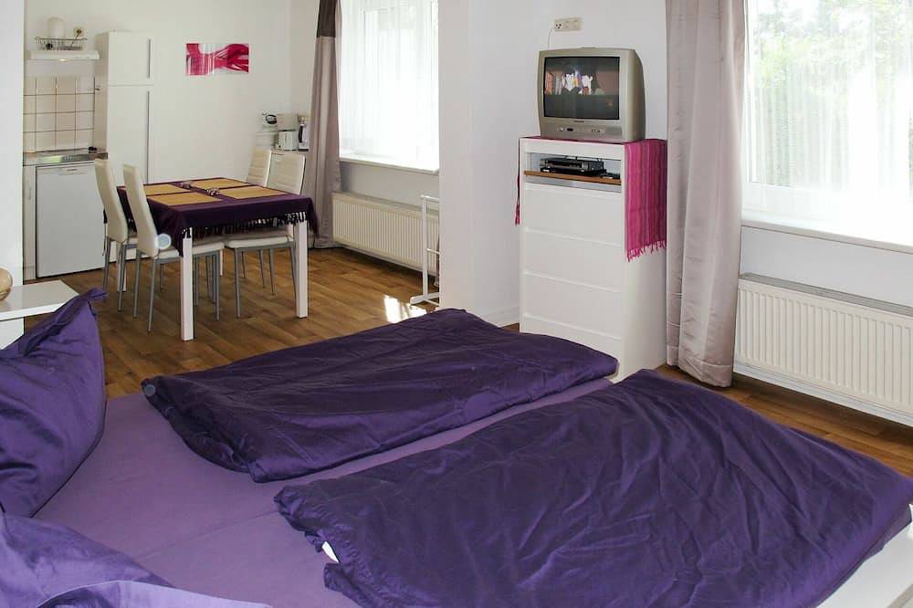 Wunderbares alleinstehendes Ferienhaus für 6 Personen mit  W-Lan, Tv, Terrasse und Parkplatz in Godern, Pinnow