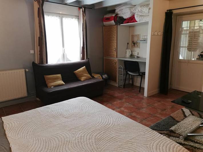 Gîte pour 4 personnes, avec piscine et jardin à Loudun - 3