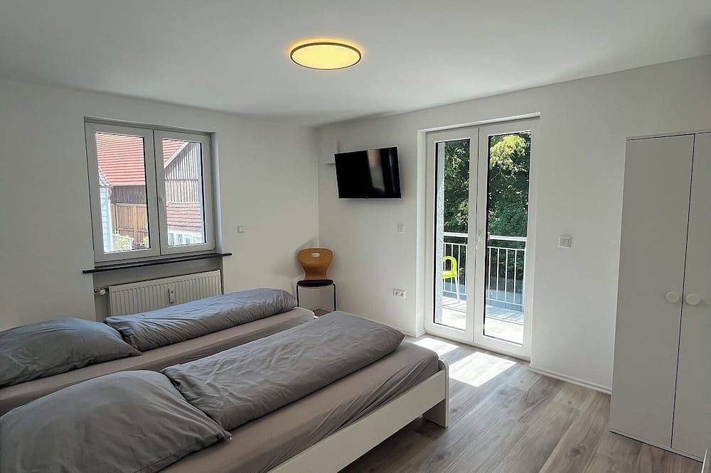 Ganze Wohnung, Gemütliche Ferienwohnung (50 qm) für bis zu 4 Personen mit kostenfreiem Wlan in Legoland Deutschland, Günzburg