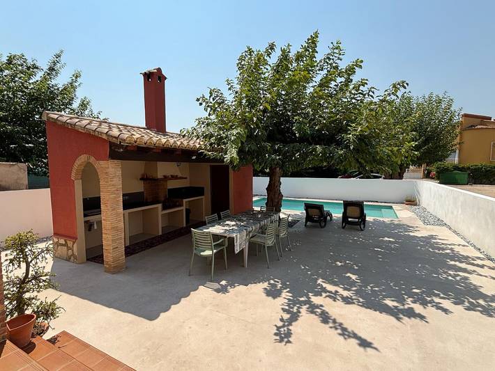 Ferienhaus für 9 Personen, mit Garten in Oliva