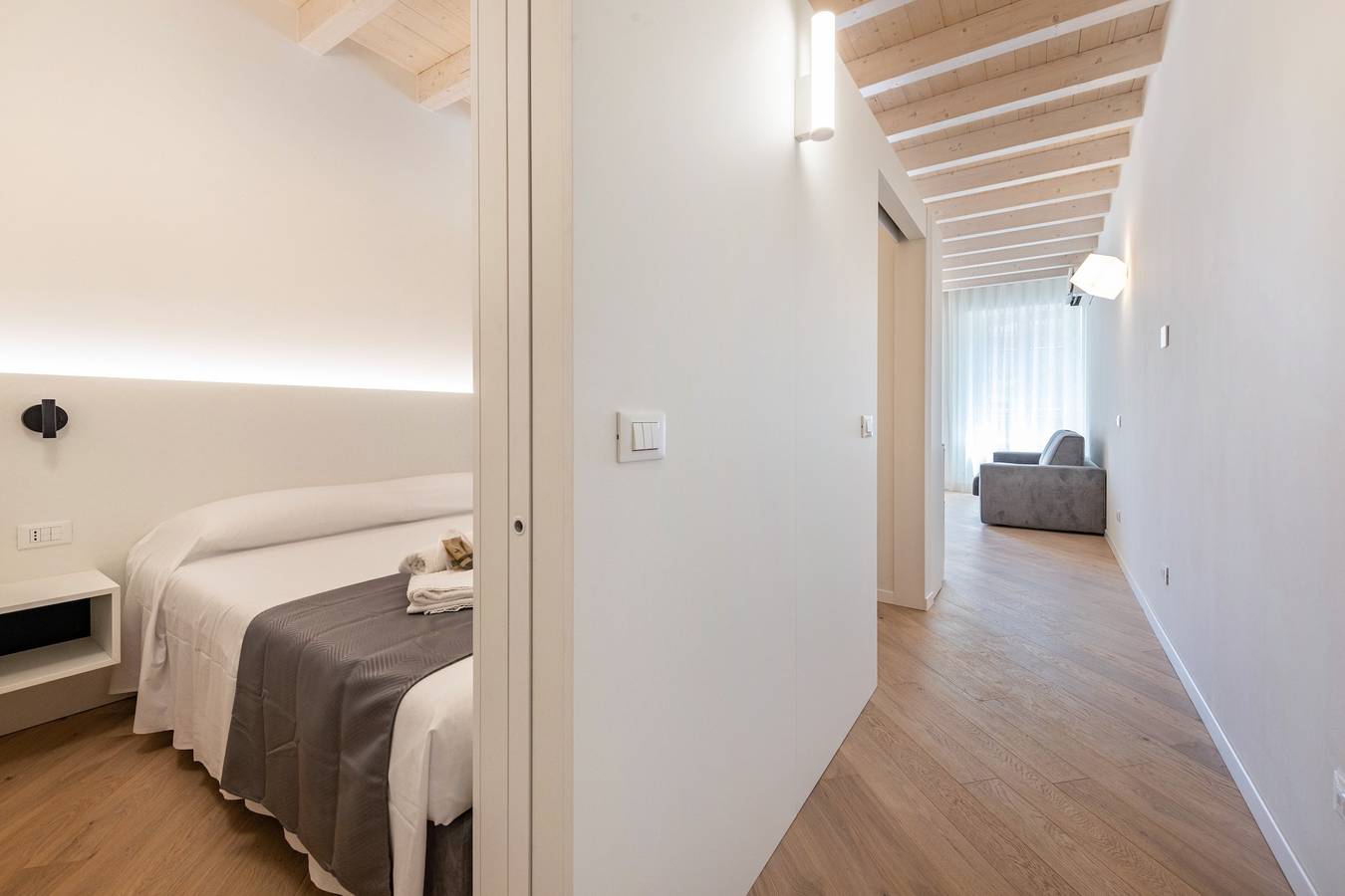 Ganze Wohnung, Ferienwohnung 'Flat 3' mit Seeblick, Wlan und Klimaanlage in Salò, Gardasee-Berge