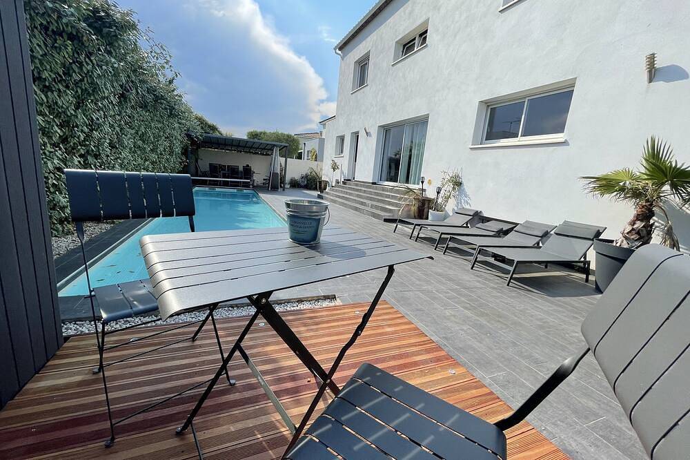 A haven of peace 20 minutes from the sea, 10 minutes from montpellier, spa in Le Crès, Region de Montpellier