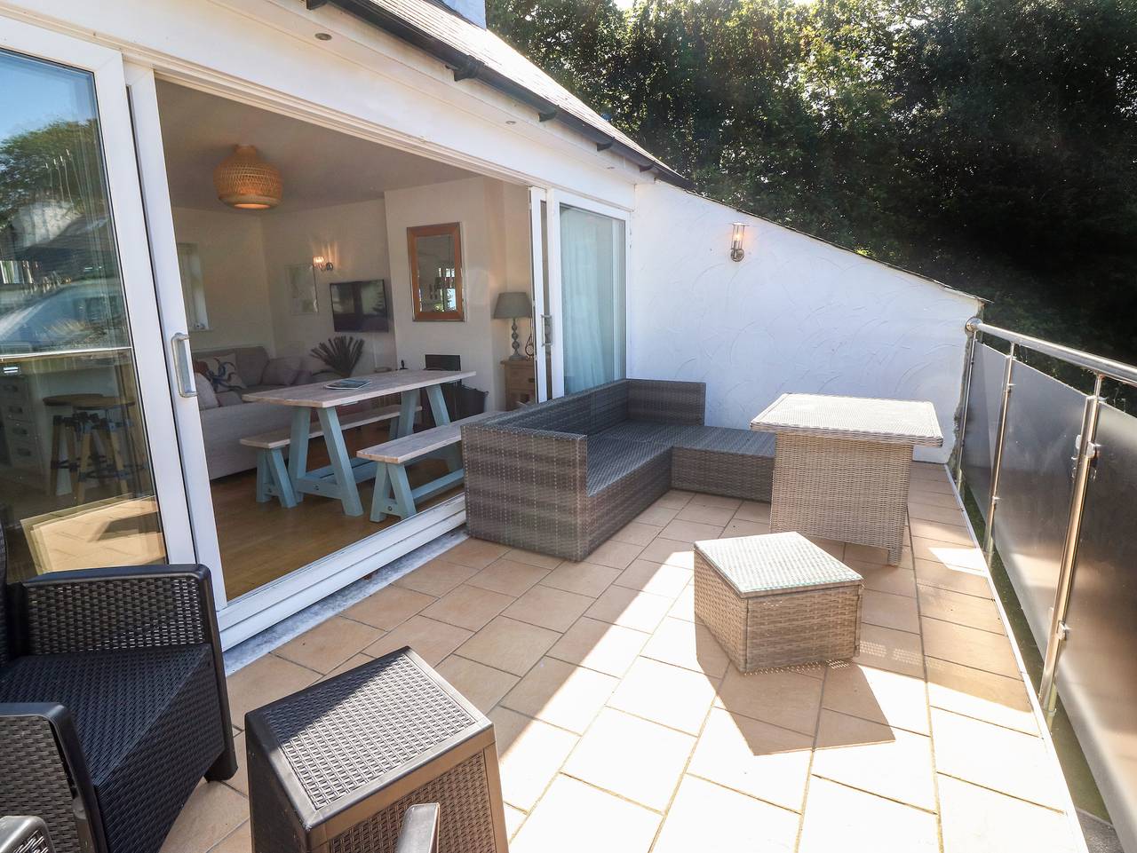 20 Glyn Y Mor in Llanbedrog, Gwynedd