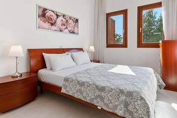Villa for 4 People in Aphrodite Hills, South Cyprus, Photo 4