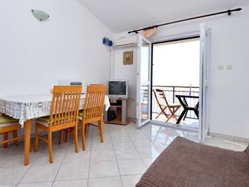 Vakantieappartement voor 3 Personen in Stari Grad, Nationaal Park Paklenica, Afbeelding 4