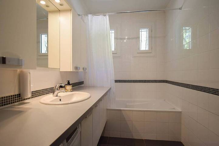 Villa pour 10 personnes, avec jacuzzi et jardin, animaux acceptés à Draguignan - 2