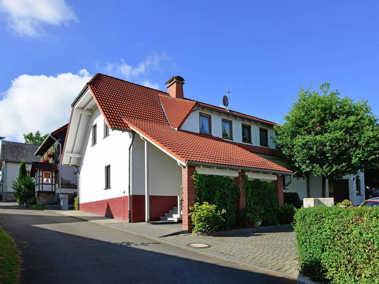 Ganze Wohnung, Quaint Apartment in Eimelrod near Lake and Water Sports in Eimelrod, Willingen