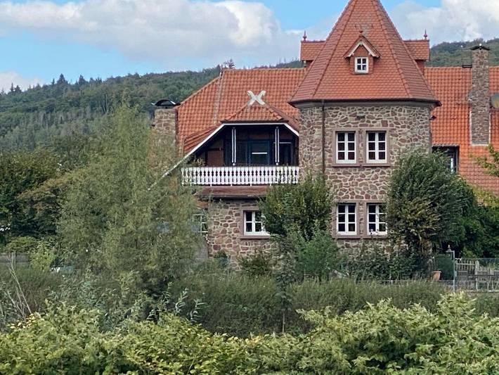 Geheel appartement, Vakantiewoning 'Ruhrwaldblick' met balkon en wifi in Arnsberg, Hochsauerlandkreis