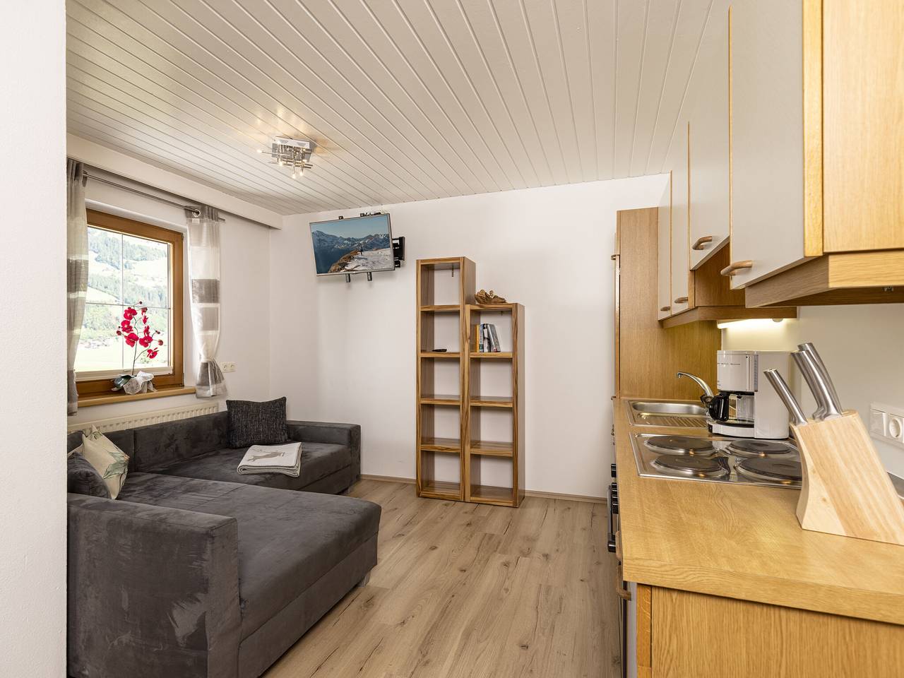 Ganze Wohnung, Schöne Ferienwohnung in Ramsau mit Balkon in Ramsau im Zillertal, Zillertaler Alpen