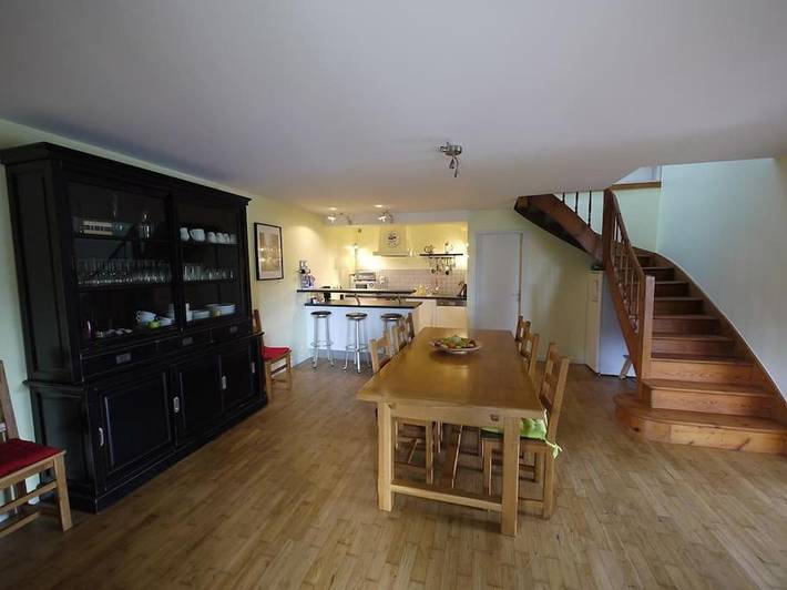 Location de vacances pour 8 personnes, avec Terrasse et Jardin ainsi que Piscine et Vue à Saint-Vincent-de-Pertignas - 4