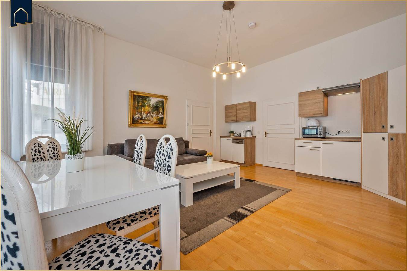 Hel lägenhet, Gemütliche Ferienwohnung in Heringsdorf nur 100 m zum Strand – mit Wlan & Parkplatz in Seebad Heringsdorf, Heringsdorf