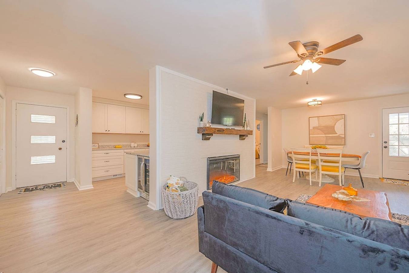 ~The Beehive! | New 4 Bedroom Listing Next to Cnu! in Newport News, Newport News City
