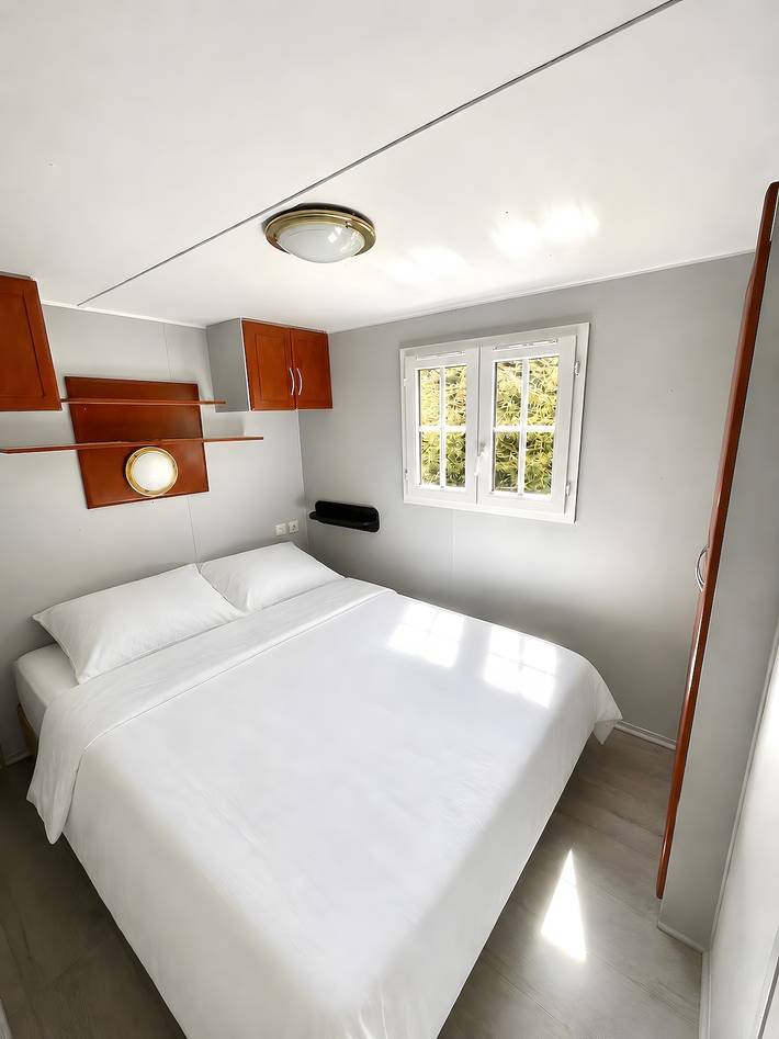 Camping pour 4 personnes, avec bassin pour enfant