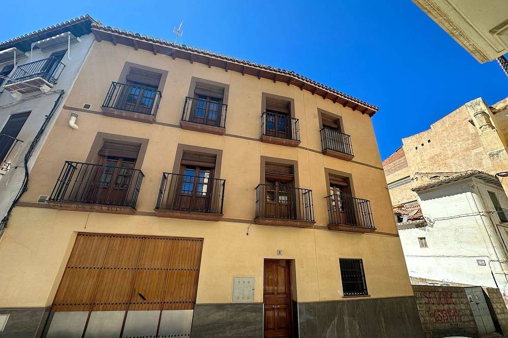 Great House In Guadix Historical Center. Ideal For Families. Pets Are Accepted. in Guadix, Geoparque de Granada