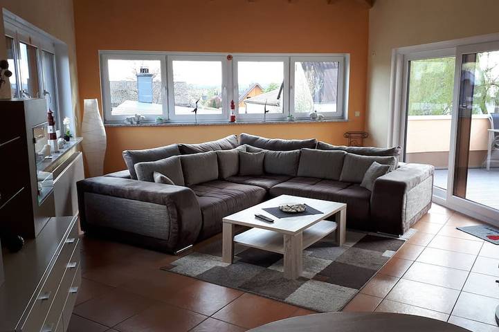 Ferienwohnung für 6 Personen, mit Garten und Terrasse