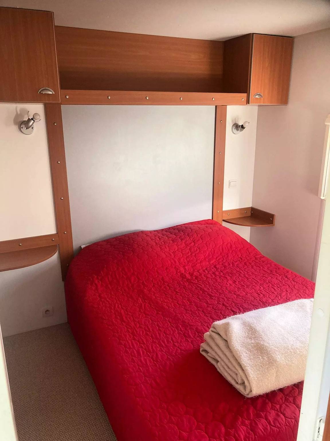 Mobile home 3 rooms 4 people air-conditioned in Lussas, Ardèche