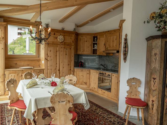 Ferienwohnung für 4 Personen, mit Balkon und Terrasse sowie Seeblick in St. Moritz - 2