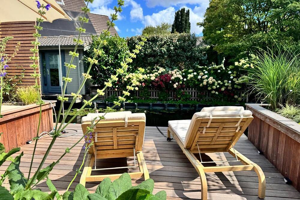 Luxuriöses Familienhaus am Wasser bei Haarlem & Strand in Heemstede, Niederländische Nordsee