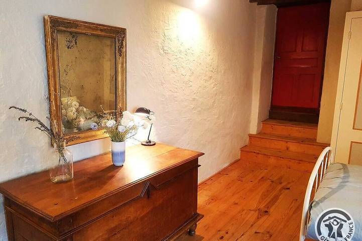 Location de vacances pour 5 personnes, avec jardin à Thurins - 2