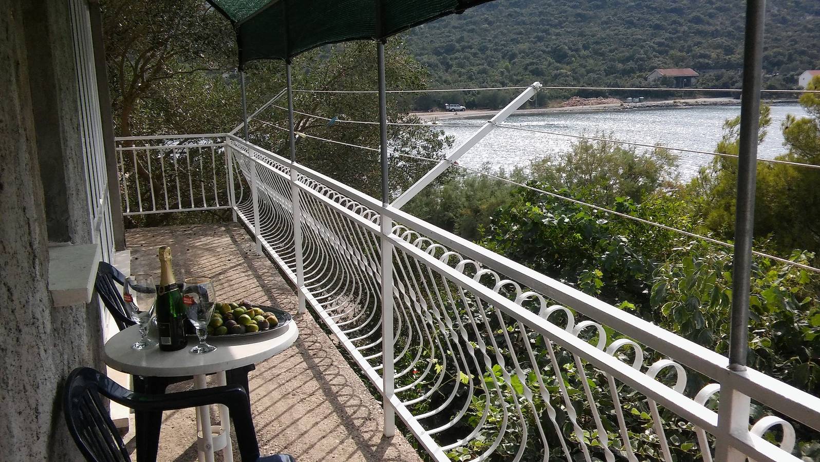 Ganze Wohnung, 2-Zimmer-Ferienwohnung am Strand Luka Dubrava, Peljesac A-13632-b in Dubrovnik-Neretva