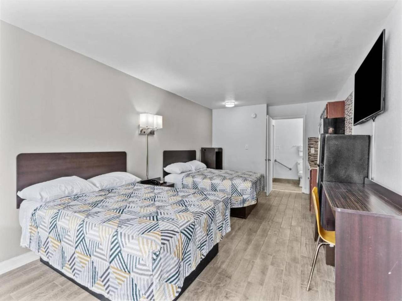 Ganze Wohnung, 2 Queensize-Betten | Nsmk, Küche in Wilmington, New Hanover County