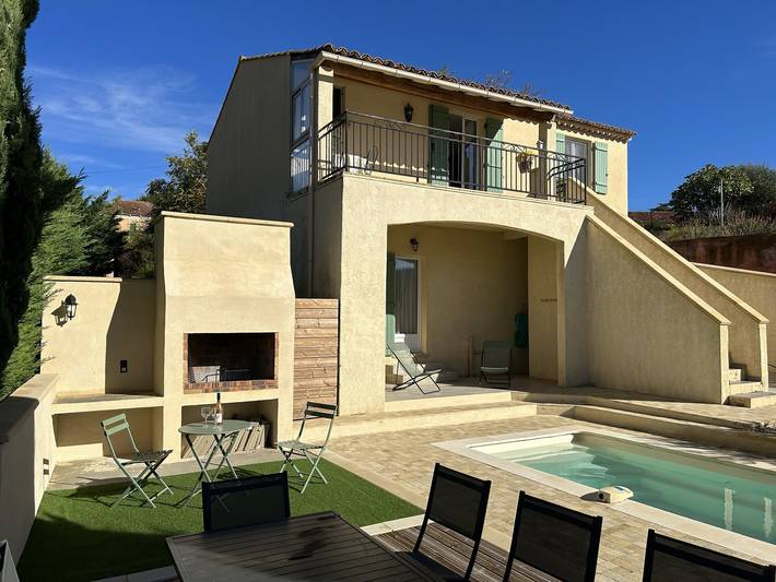 Gîte pour 6 personnes, avec piscine
