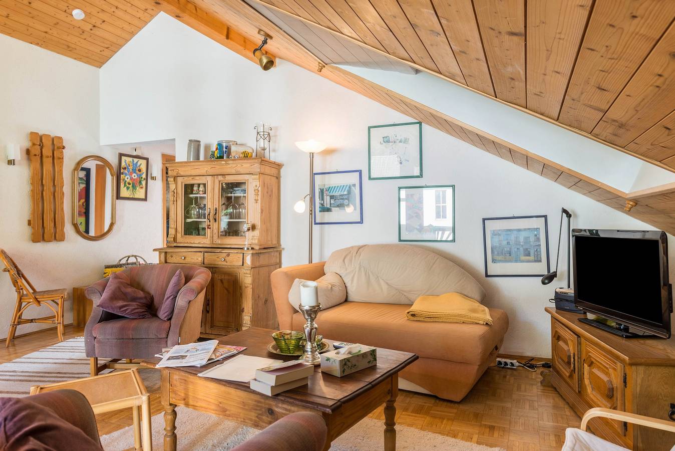 Ganze Wohnung, Ferienwohnung "Rosengarten" am Bodensee mit Wlan und Balkon in Heiligenberg, Region Bodensee-Oberschwaben