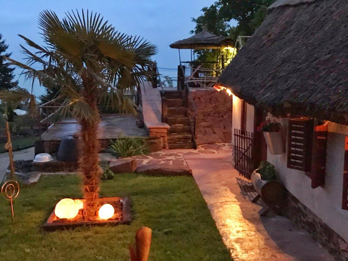 200 éves vendégház in Balatonalmadi, Plattensee nordufer