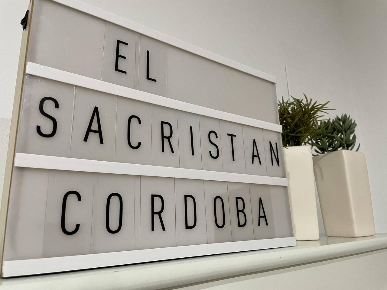 Appartamento intero, Unique Apartment in Córdoba's Historic Jewish Quarter, 5-Min Walk to Mosque-Cathedral in Distrito Centro (Córdoba), Cordoba