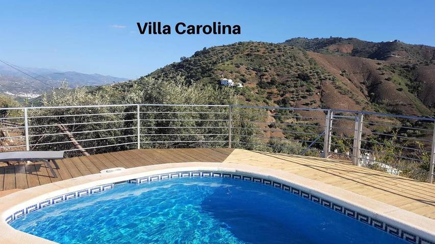 Chalet para 8 personas, con jardín además de vistas y piscina - 1