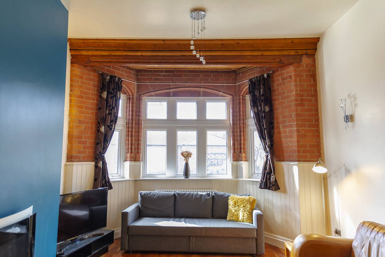 Entire vacation apartment, Luxury Apt No 1 - Two Bed Apartment(Sleeps 8) in Bury, Greater Manchester