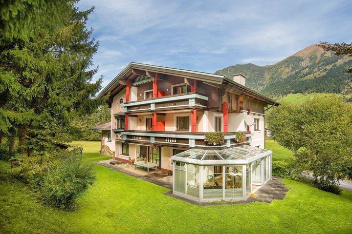 Ferienwohnung für 4 Personen, mit Balkon und Terrasse sowie Garten in Bad Hofgastein