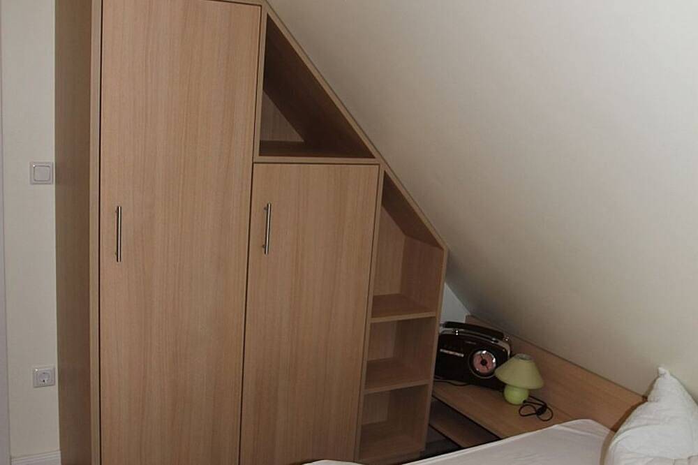 Steuerbord - Tolles Ferienhaus direkt am Wasser in Eilsum, Krummhörn