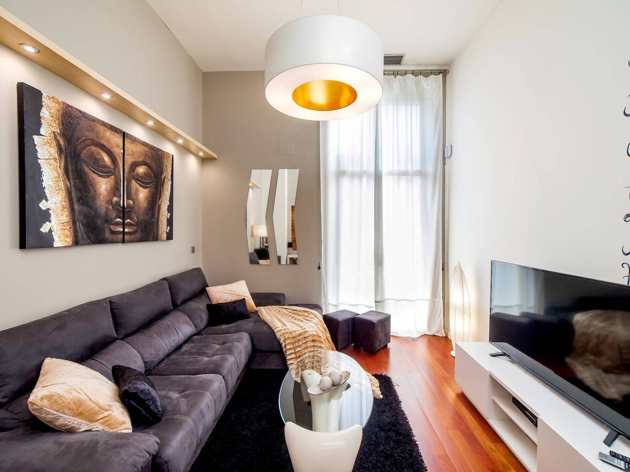 Ganze Ferienwohnung, Ferienwohnung für 10 Personen mit Balkon/Terrasse in Barcelona Zentrum, Barcelona