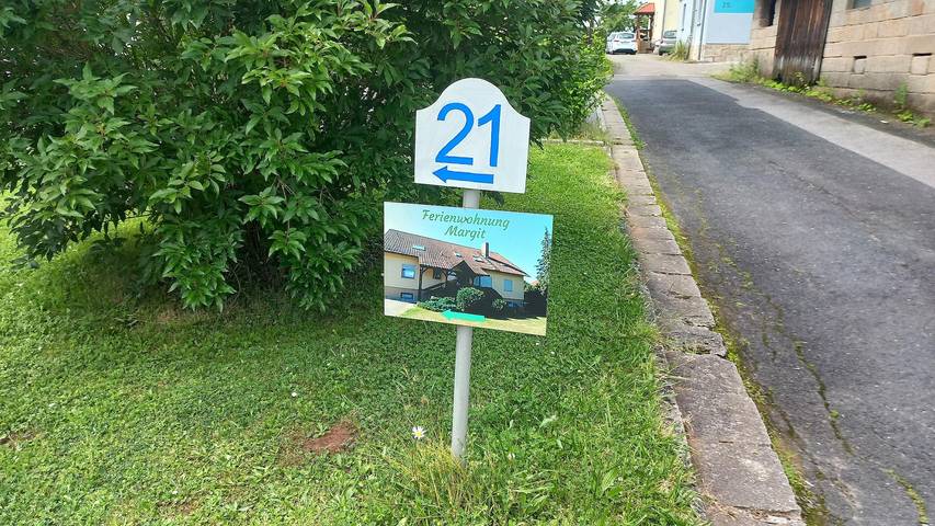 Apartamento entero, Apartamento de vacaciones para 5 personas con jardín in Sulzfeld, Rhön-Bayern