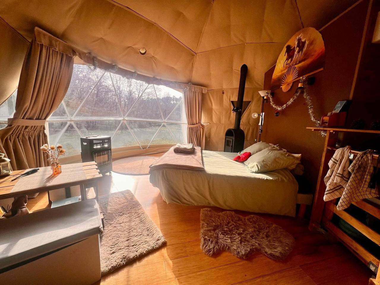 Studio entier, Maison d'hôtes 'La Cabane Aux Chevaux' avec jardin privé in Varages, Région de Brignoles