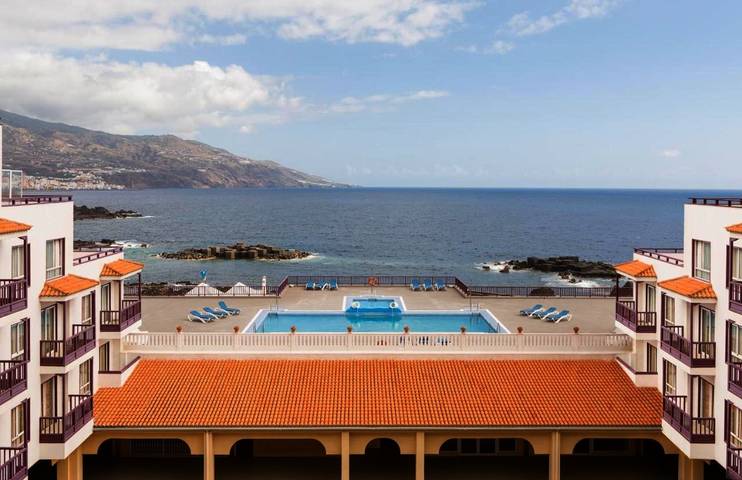 Apartamento para 3 personas, con Balcón y Terraza además de Jardín y Piscina en Los Cancajos