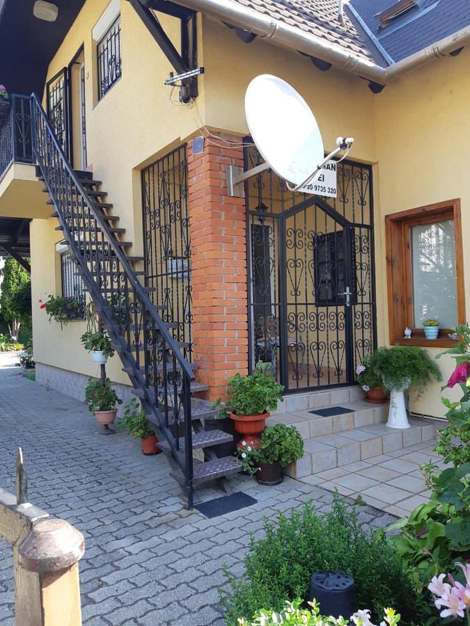 Ferienwohnung für 6 Personen, mit Garten und Ausblick sowie Balkon - 1
